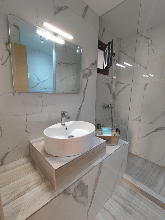 Theasis 3 Apartment Neos Marmaras Bagian luar foto